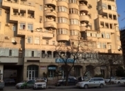 Satılır 4 otaqlı 156 m2 yeni tikili İnşaatçılar m.