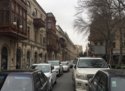 İcarəyə verilir 4 otaqlı 190 m2 köhnə tikili İçəri Şəhər m.