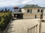 Satılır 4 otaqlı 460 m2 bağ evi Novxanı