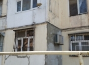 Satılır 2 otaqlı 45 m2 köhnə tikili Xəzər Universiteti