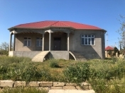 Satılır 8 otaqlı 200 m2 bağ evi Saray