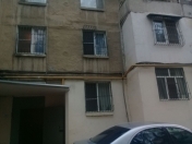 Satılır 3 otaqlı 80 m2 köhnə tikili Xalqlar Dostluğu m.
