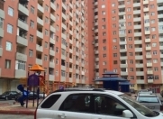 İcarəyə verilir 3 otaqlı 128 m2 yeni tikili Tibb Universiteti