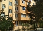 Satılır 2 otaqlı 56 m2 köhnə tikili 4 mkr