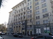 Satılır 3 otaqlı 78 m2 köhnə tikili Səbail r.