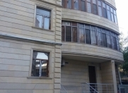 İcarəyə verilir 6 otaqlı 255 m2 ofis Ayna Sultanova heykəli