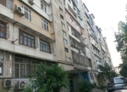 İcarəyə verilir 3 otaqlı 90 m2 köhnə tikili Gənclik m.
