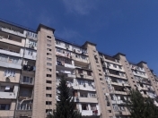 Satılır 3 otaqlı 80 m2 köhnə tikili 8 km
