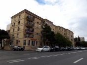 Satılır 3 otaqlı 73 m2 köhnə tikili Atatürk parkı