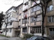 Satılır 3 otaqlı 60 m2 köhnə tikili Həzi Aslanov