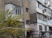Satılır 1 otaqlı 30 m2 köhnə tikili Qələbə dairəsi