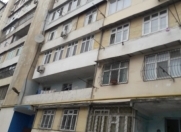 Satılır 3 otaqlı 80 m2 köhnə tikili 9 mkr