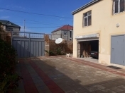 Satılır 4 otaqlı 220 m2 həyət evi Masazır