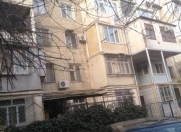 Satılır 3 otaqlı 80 m2 köhnə tikili Gənclik m.