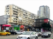 Satılır 2 otaqlı 60 m2 köhnə tikili Xalqlar Dostluğu m.