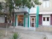 Satılır 1 otaqlı 90 m2 obyekt Qara Qarayev m.