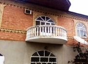 Satılır 4 otaqlı 323 m2 həyət evi Lənkəran