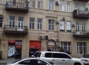 İcarəyə verilir 3 otaqlı 225 m2 obyekt 28 Mall