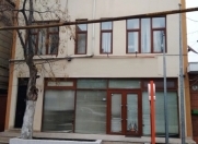 İcarəyə verilir 8 otaqlı 210 m2 obyekt Gənclik m.