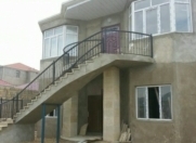 Satılır 5 otaqlı 230 m2 bağ evi Masazır