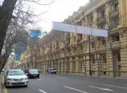 Satılır 7 otaqlı 226 m2 köhnə tikili Sahil m.