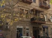 Satılır 4 otaqlı 150 m2 köhnə tikili İçəri Şəhər m.