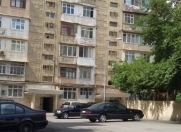 Satılır 4 otaqlı 100 m2 köhnə tikili Yeni Yasamal
