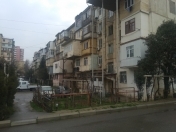 Satılır 2 otaqlı 50 m2 köhnə tikili Zərifə Əliyeva adına park