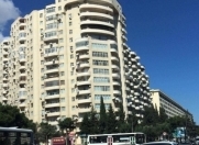 İcarəyə verilir 3 otaqlı 130 m2 yeni tikili 8 mkr