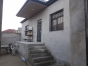 Satılır 4 otaqlı 2500 m2 bağ evi Türkan