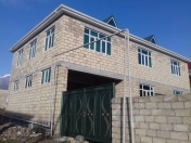 Satılır 6 otaqlı 170 m2 həyət evi Oğuz
