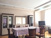 İcarəyə verilir 3 otaqlı 119 m2 yeni tikili Gənclik m.