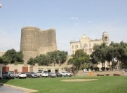 İcarəyə verilir 1 otaqlı 13 m2 ofis İçəri Şəhər