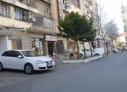 Satılır 3 otaqlı 80 m2 köhnə tikili Azadlıq prospekti m.
