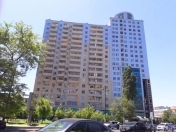 Satılır 3 otaqlı 133 m2 yeni tikili Gənclik m.