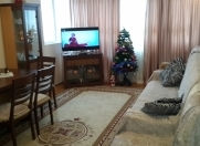 Satılır 2 otaqlı 80 m2 köhnə tikili 8 mkr