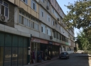 Satılır 3 otaqlı 65 m2 obyekt Xalqlar Dostluğu m.