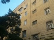 Satılır 4 otaqlı 110 m2 köhnə tikili Qara Qarayev m.
