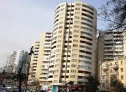 İcarəyə verilir 3 otaqlı 140 m2 yeni tikili Səməd Vurğun parkı