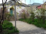 Satılır 3 otaqlı 300 m2 həyət evi Qaraçuxur