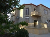 Satılır 6 otaqlı 180 m2 həyət evi Binə