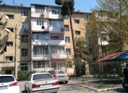 Satılır 3 otaqlı 60 m2 köhnə tikili Neftçilər m.