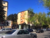 Satılır 4 otaqlı 105 m2 köhnə tikili 2 mkr