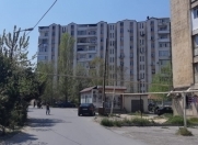 Satılır 4 otaqlı 105 m2 köhnə tikili Qara Qarayev m.