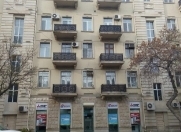 İcarəyə verilir 2 otaqlı 65 m2 köhnə tikili 28 May m.