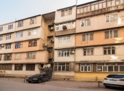 Satılır 3 otaqlı 78 m2 köhnə tikili Nəriman Nərimanov parkı