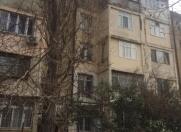 İcarəyə verilir 2 otaqlı 44 m2 köhnə tikili Dövlət Statistika Komitəsi