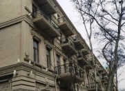 Satılır 3 otaqlı 103 m2 köhnə tikili Sahil m.