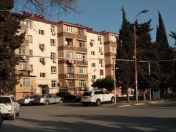 Satılır 2 otaqlı 36 m2 köhnə tikili Neftçilər m.