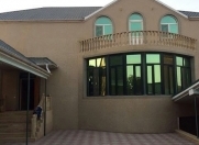Satılır 5 otaqlı 240 m2 bağ evi Novxanı